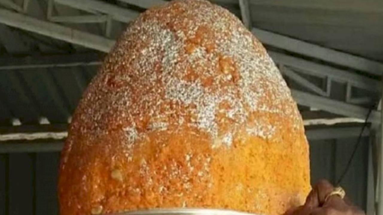 Ganesh Laddu: వేలంలో గణేశుడి లడ్డూ రూ.60.83 లక్షలు పలికిన వైనం Ganesh Laddu: వేలంలో గణేశుడి లడ్డూ రూ.60.83 లక్షలు పలికిన వైనం