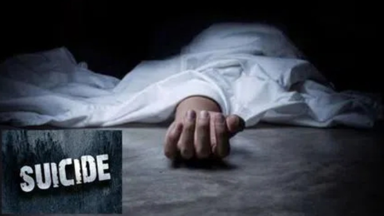 Mother And Daughter Suicide : కుక్క పిల్లను ఇవ్వలేదని తల్లీకూతురు ఆత్మహత్య Mother And Daughter Suicide : కుక్క పిల్లను ఇవ్వలేదని తల్లీకూతురు ఆత్మహత్య