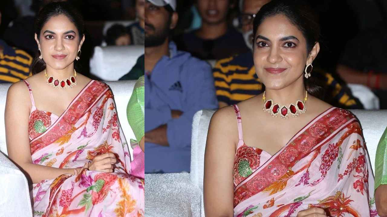 Ritu Varma : ఒకేఒక జీవితం ప్రీ రిలీజ్ ఈవెంట్లో చీరలో తళుక్కుమన్న రీతూవర్మ