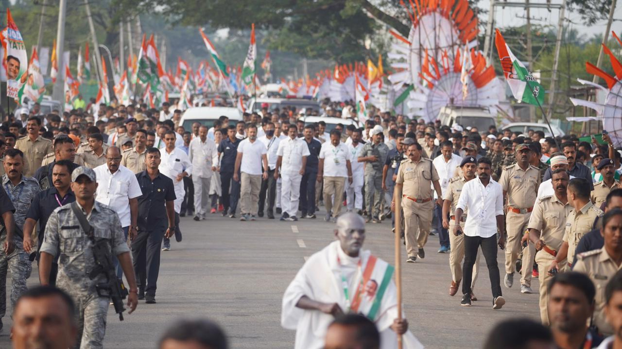Rahul Gandhi Bharat Jodo Yatra continues In Karnataka