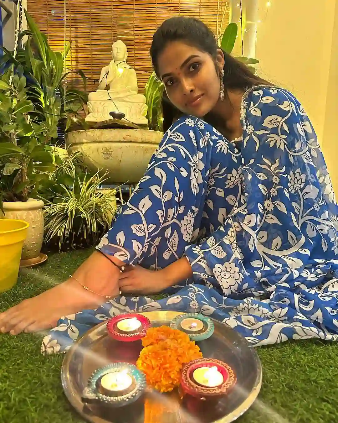 BiggBoss Divi Diwali Celebration Pics
