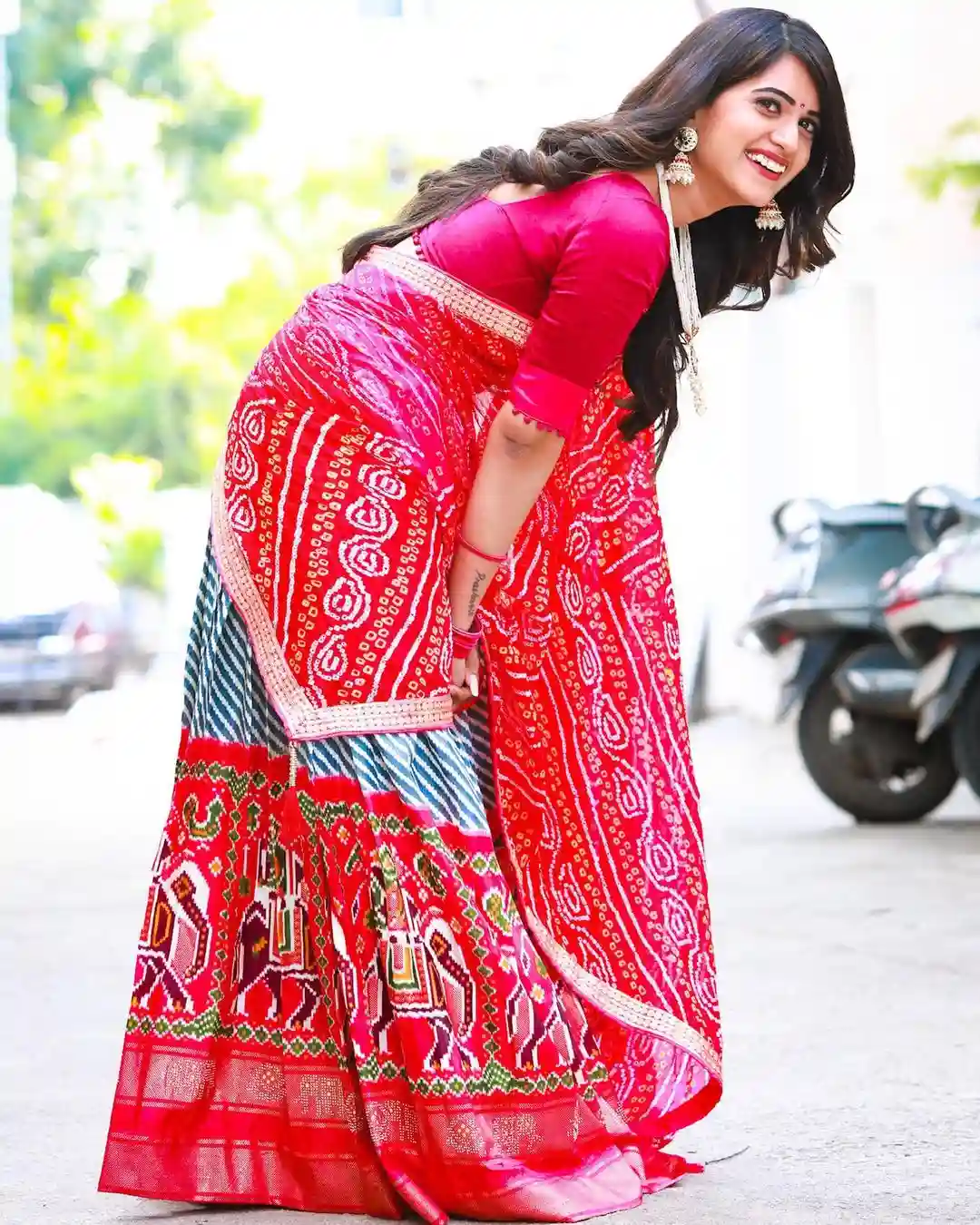 BiggBoss Sravanthi Saree Pics