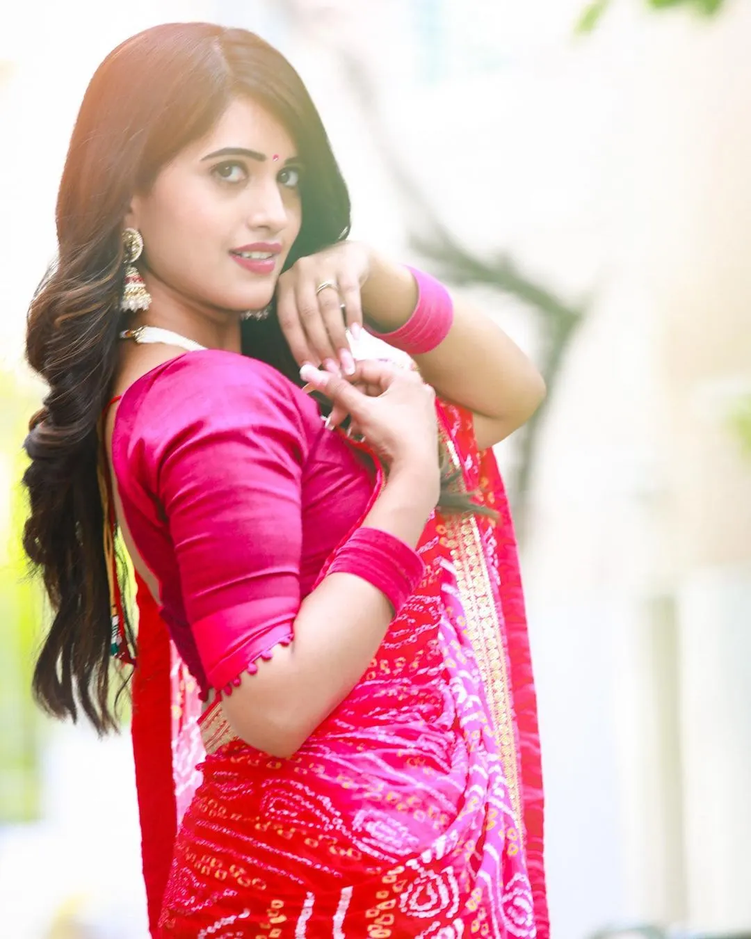 BiggBoss Sravanthi Saree Pics