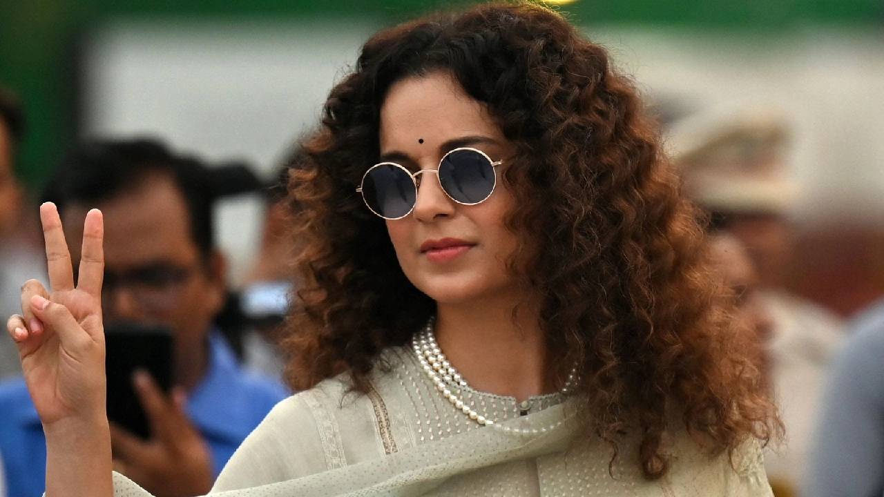 Kangana Ranaut: బీజేపీలో చేరనున్న బాలీవుడ్ బ్యూటీ కంగనా.. Kangana Ranaut: బీజేపీలో చేరనున్న బాలీవుడ్ బ్యూటీ కంగనా..