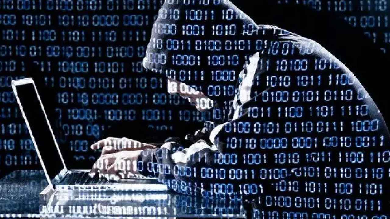 Cyber Criminals Fraud : పెట్టుబడుల పేరుతో సైబర్ నేరగాళ్ల ఘరానా మోసం.. రూ.కోటి 33 లక్షలు కొట్టేశారు Cyber Criminals Fraud : పెట్టుబడుల పేరుతో సైబర్ నేరగాళ్ల ఘరానా మోసం.. రూ.కోటి 33 లక్షలు కొట్టేశారు