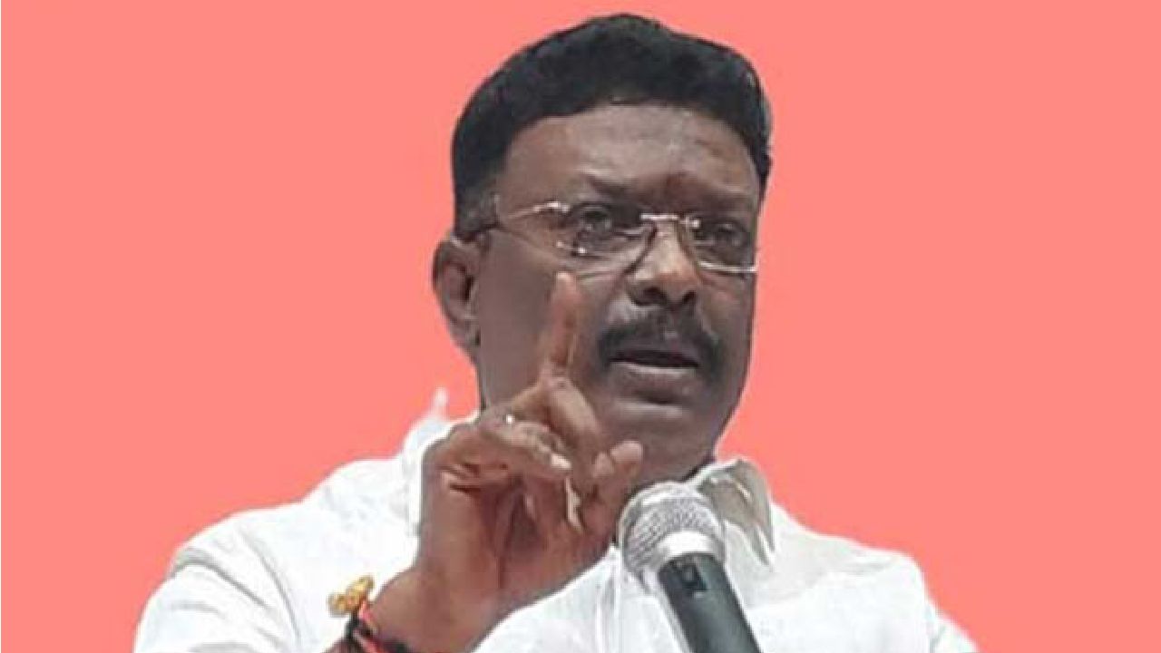 Dasoju Sravan: బీజేపీకి దాసోజు శ్రవణ్ రాజీనామా.. నేడు టీఆర్ఎస్లో చేరనున్న నేత Dasoju Sravan: బీజేపీకి దాసోజు శ్రవణ్ రాజీనామా.. నేడు టీఆర్ఎస్లో చేరనున్న నేత