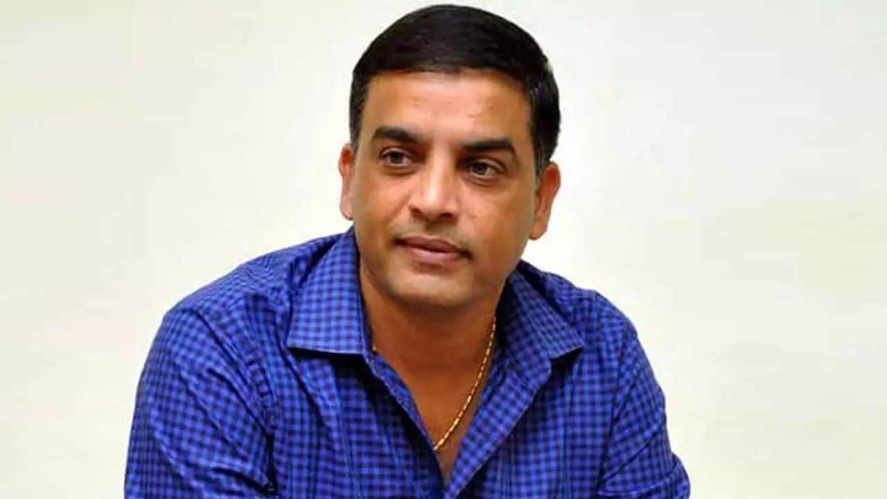 Dil Raju: ఆ డైరెక్టర్కు దిల్ రాజు ఝలక్..? Dil Raju: ఆ డైరెక్టర్కు దిల్ రాజు ఝలక్..?