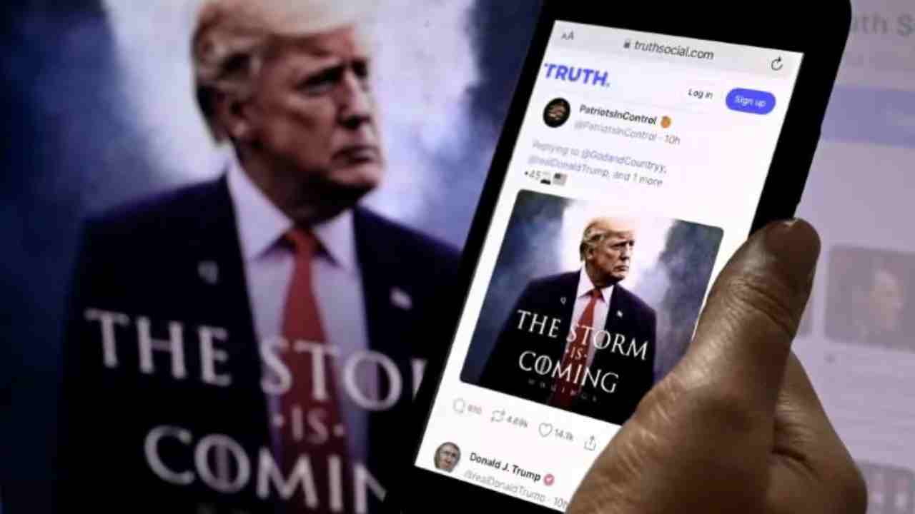Donald Trump Truth Social: గూగుల్ ప్లేస్టోర్ లోకి డొనాల్డ్ ట్రంప్ ట్రూత్ సోషల్ యాప్ .. అనుమతిచ్చిన గూగుల్ Donald Trump Truth Social: గూగుల్ ప్లేస్టోర్ లోకి డొనాల్డ్ ట్రంప్ ట్రూత్ సోషల్ యాప్ .. అనుమతిచ్చిన గూగుల్