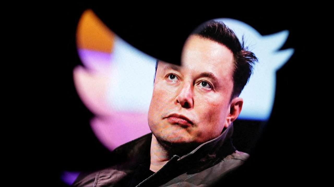 Elon Musk fires entire Twitter board to become sole director