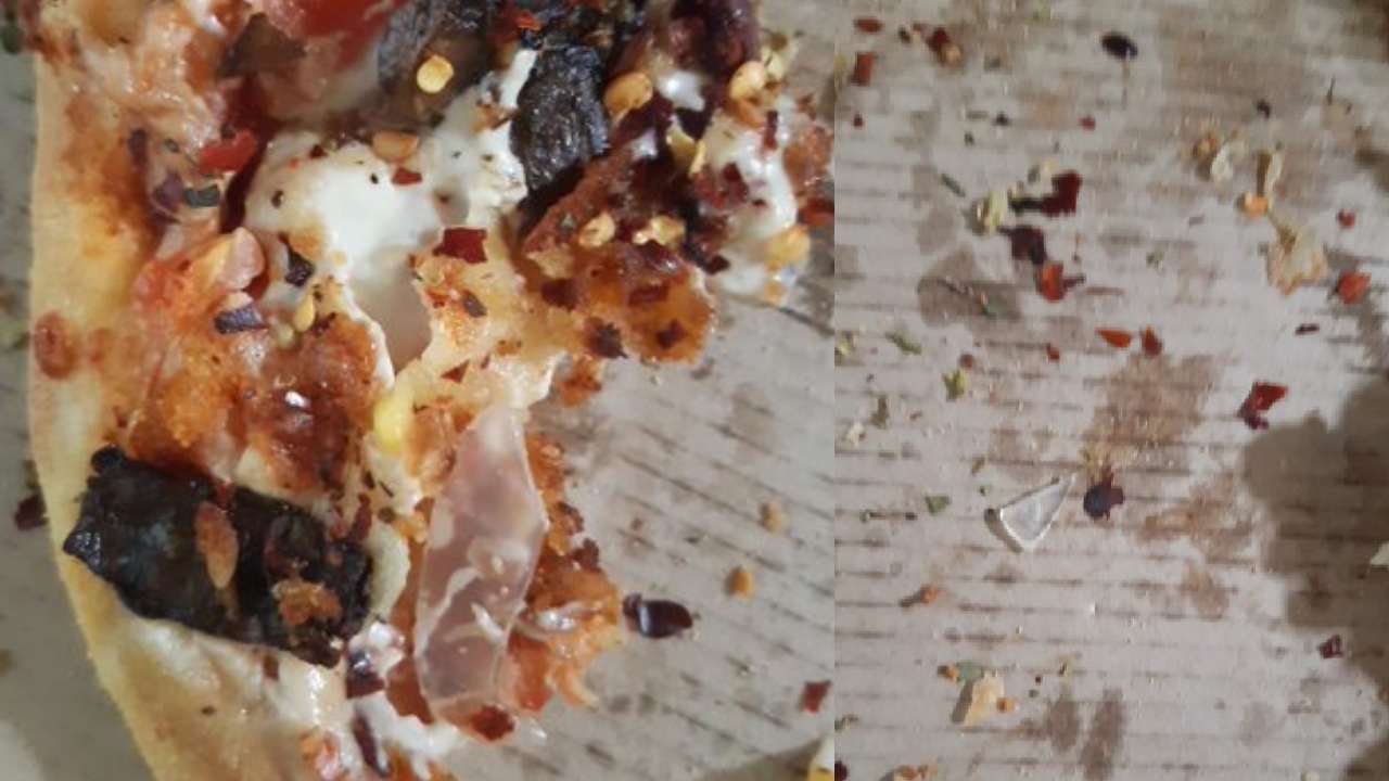 Glass Shards In Pizza: పిజ్జాలో గాజు ముక్కలు వచ్చాయని కంప్లైంట్ చేసిన కస్టమర్.. పోలీసులు ఏం చెప్పారో తెలుసా Glass Shards In Pizza: పిజ్జాలో గాజు ముక్కలు వచ్చాయని కంప్లైంట్ చేసిన కస్టమర్.. పోలీసులు ఏం చెప్పారో తెలుసా