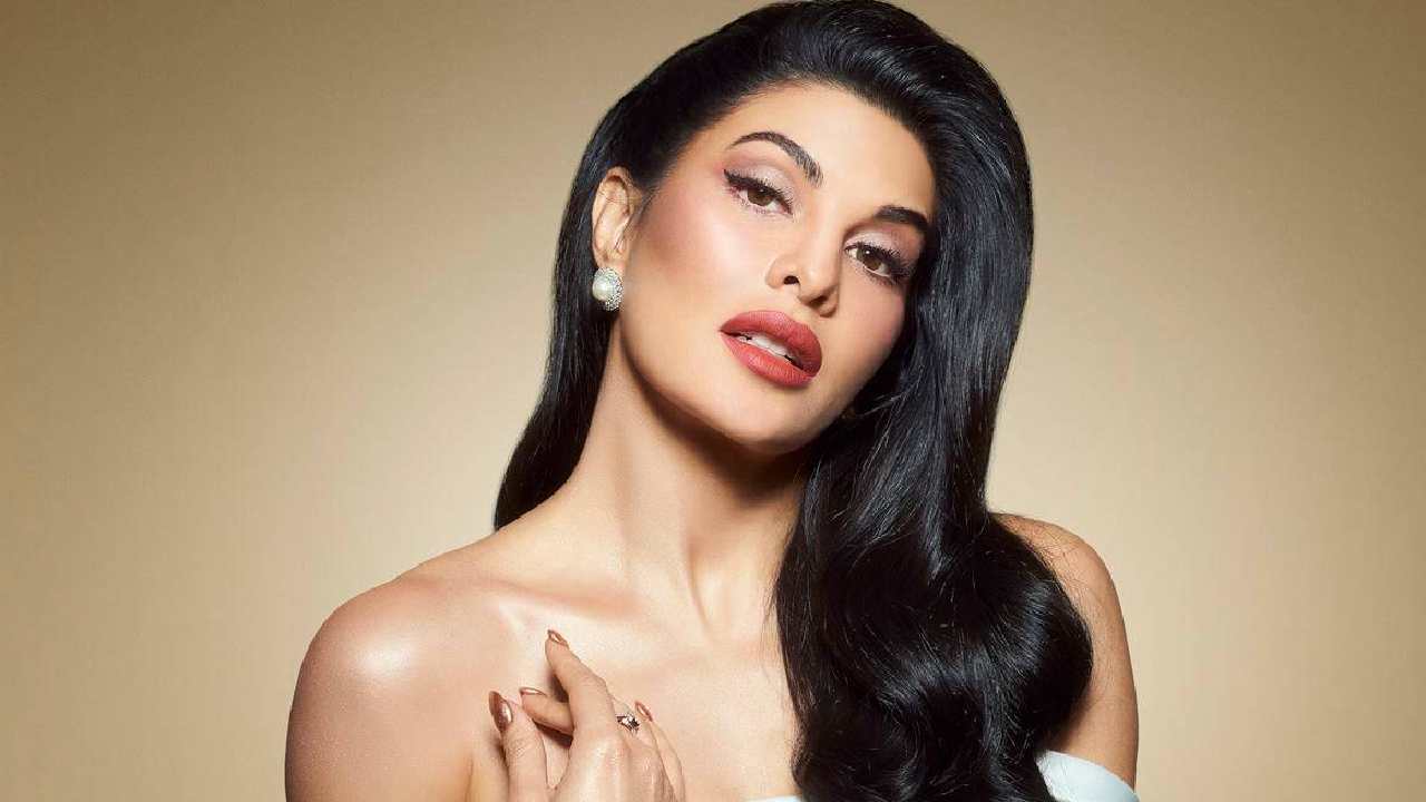 Jacqueline Fernandez: మనీలాండరింగ్ కేసులో జాక్వెలిన్ ఫెర్నాండెజ్కు ఊరట.. నవంబర్ 10 వరకు బెయిల్ పొడిగింపు Jacqueline Fernandez: మనీలాండరింగ్ కేసులో జాక్వెలిన్ ఫెర్నాండెజ్కు ఊరట.. నవంబర్ 10 వరకు బెయిల్ పొడిగింపు