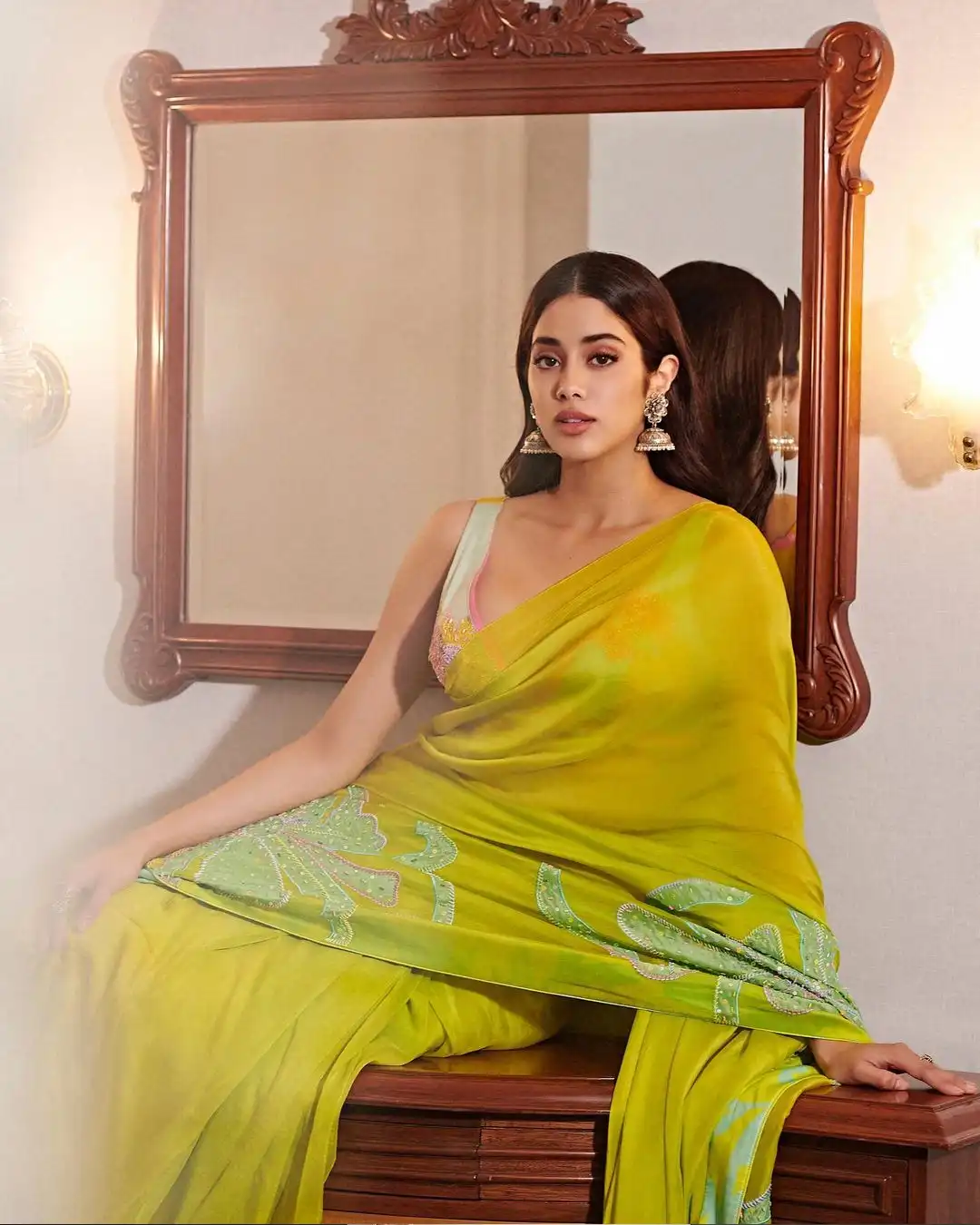 Janhvi Kapoor In Saree Will Stun You