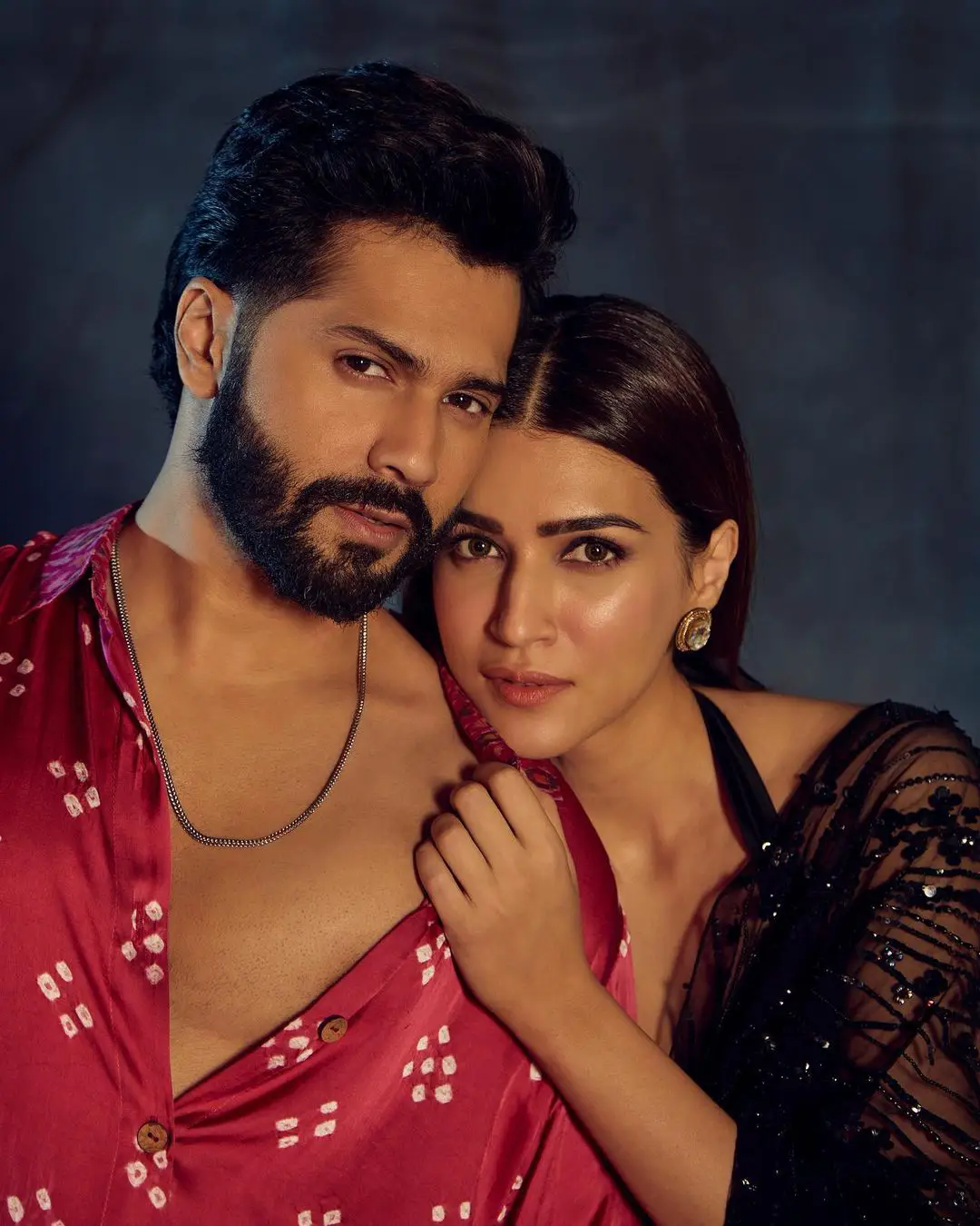 Varun Dhawan and Kriti Sanon Special Photoshoot for Movie Promotions