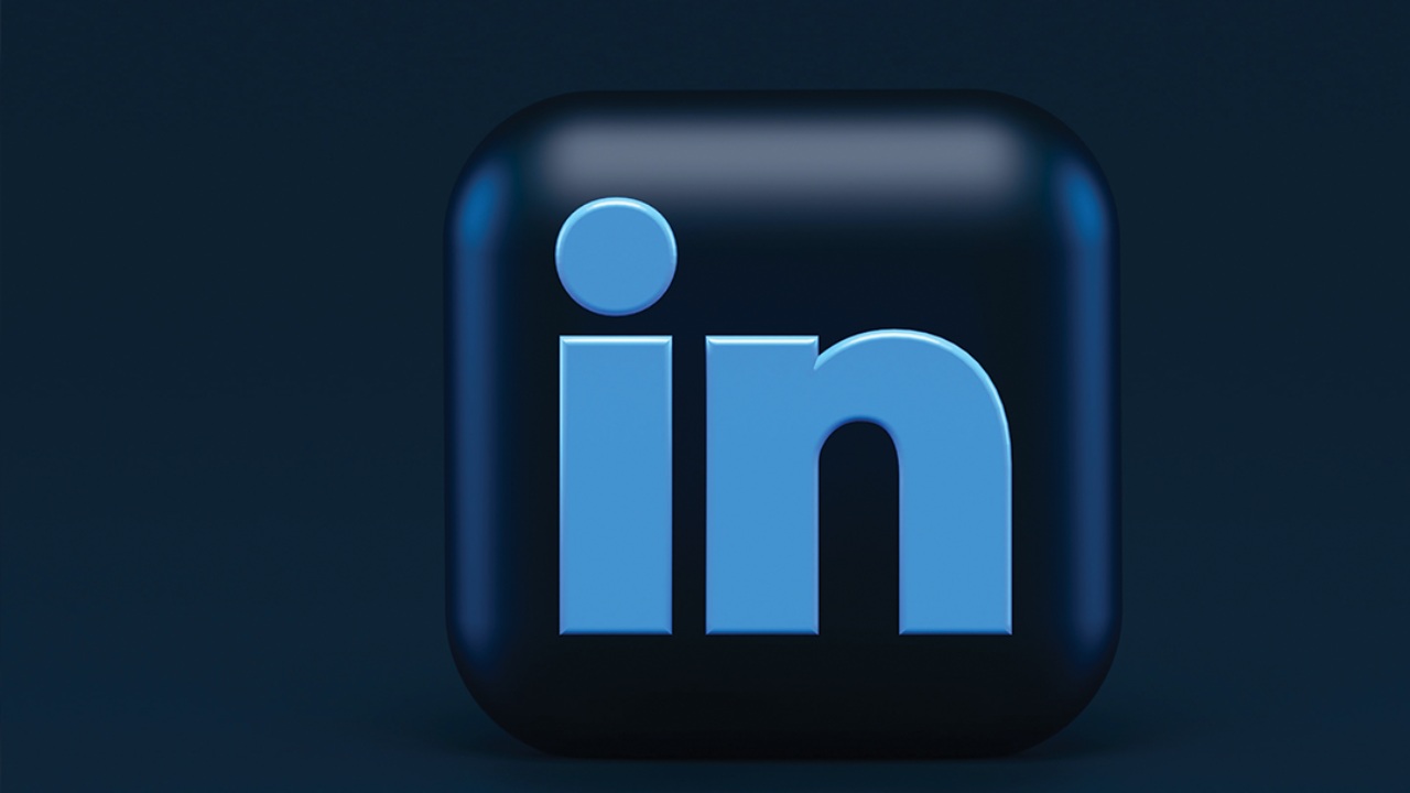 LinkedIn new feature will now help users to spot fake profiles on the platform