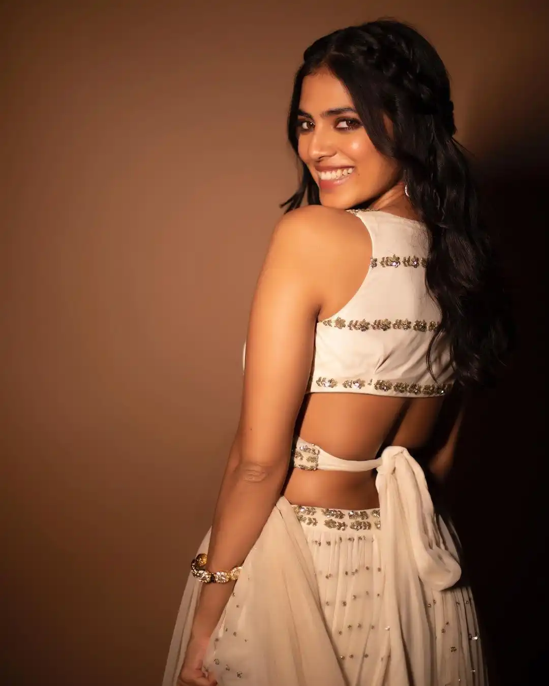 Malavika Mohanan Trends With Her New Hot Pics