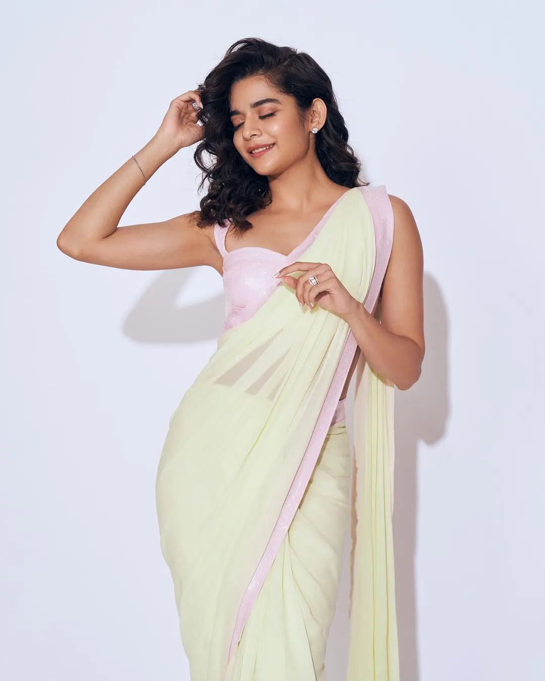 Mithila Palkar Shines in Saree