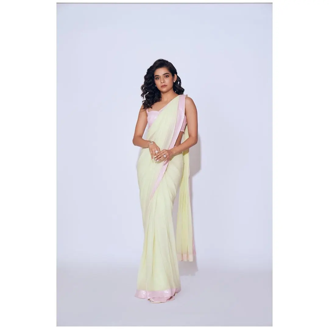 Mithila Palkar Shines in Saree