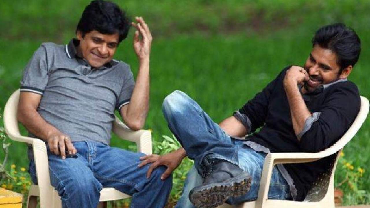 Ali: ‘ఆలీతో సరదాగా’ టాక్ షోకి పవన్ కళ్యాణ్ వస్తాడు.. ఆలీ కీలక వ్యాఖ్యలు! Ali: ‘ఆలీతో సరదాగా’ టాక్ షోకి పవన్ కళ్యాణ్ వస్తాడు.. ఆలీ కీలక వ్యాఖ్యలు!