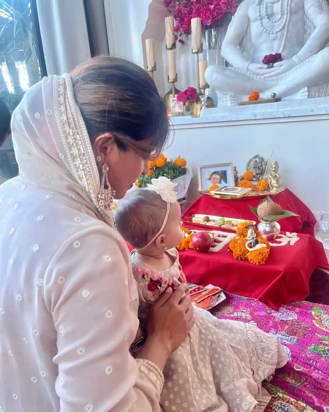 Priyanka Chopra Diwali Celebrations with Family