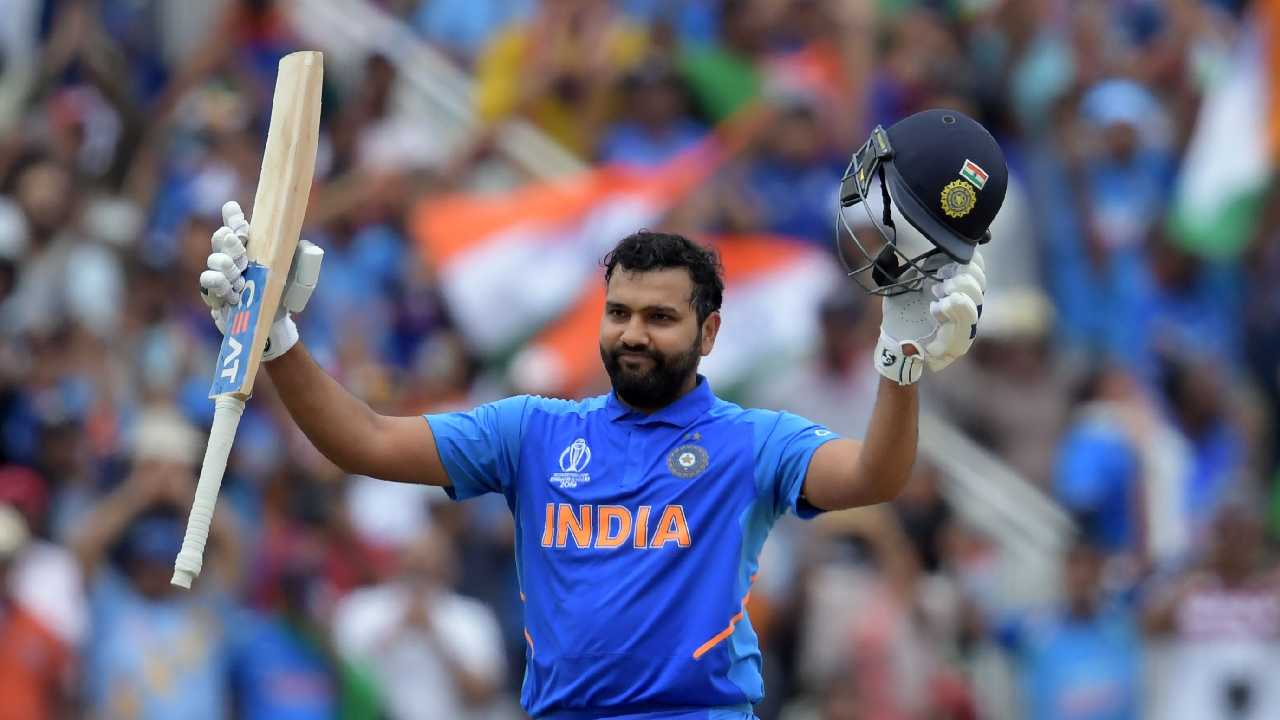 Rohit Sharma: యువరాజ్ సింగ్ రికార్డ్ బ్రేక్ చేసిన రోహిత్ శర్మ.. అత్యధిక సిక్సర్లతో కొత్త రికార్డు Rohit Sharma: యువరాజ్ సింగ్ రికార్డ్ బ్రేక్ చేసిన రోహిత్ శర్మ.. అత్యధిక సిక్సర్లతో కొత్త రికార్డు