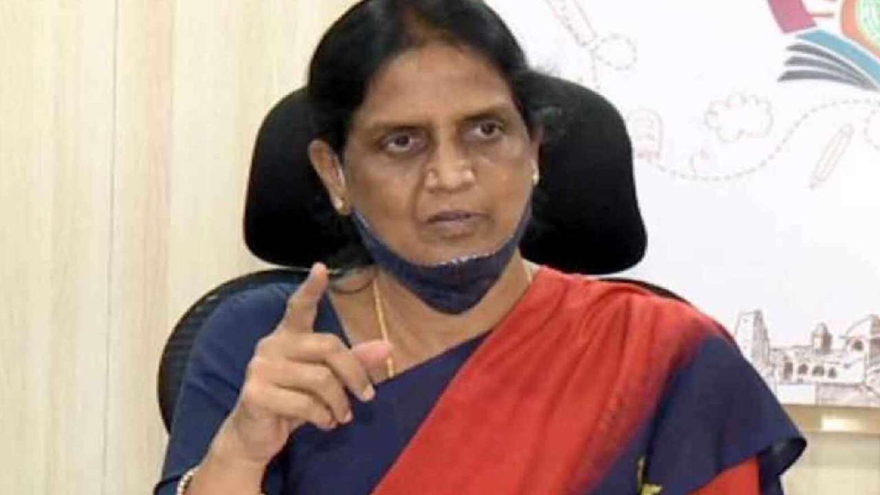 Sabitha Indra Reddy: చిన్నారిపై లైంగిక దాడి.. స్కూలు గుర్తింపు రద్దు.. ఆదేశాలు జారీ చేసిన మంత్రి! Sabitha Indra Reddy: చిన్నారిపై లైంగిక దాడి.. స్కూలు గుర్తింపు రద్దు.. ఆదేశాలు జారీ చేసిన మంత్రి!