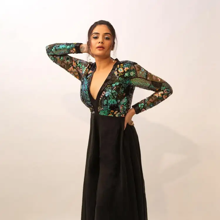 Sreemukhi Kills With Her Looks