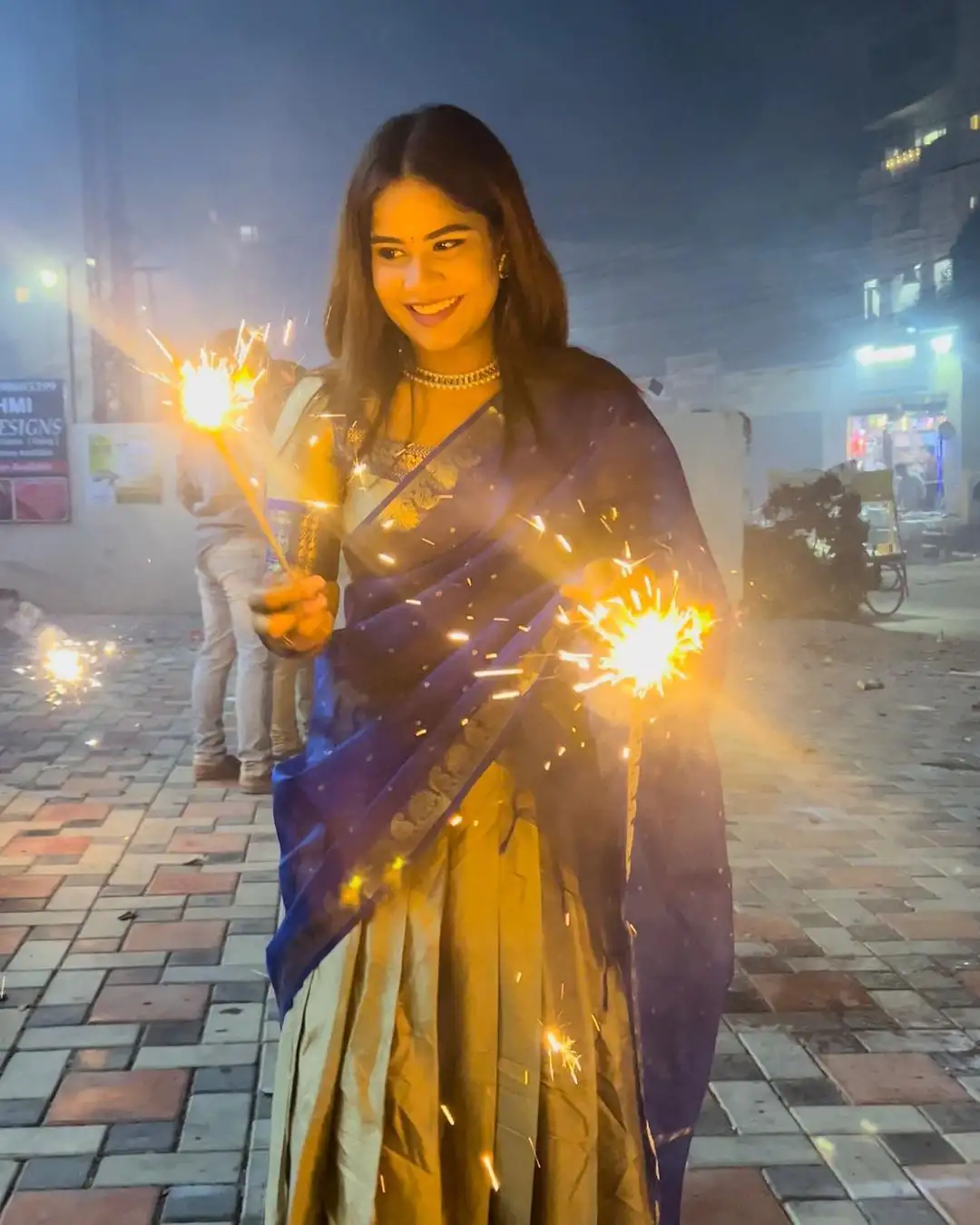 Swetha naidu Diwali Celebrations with Family 