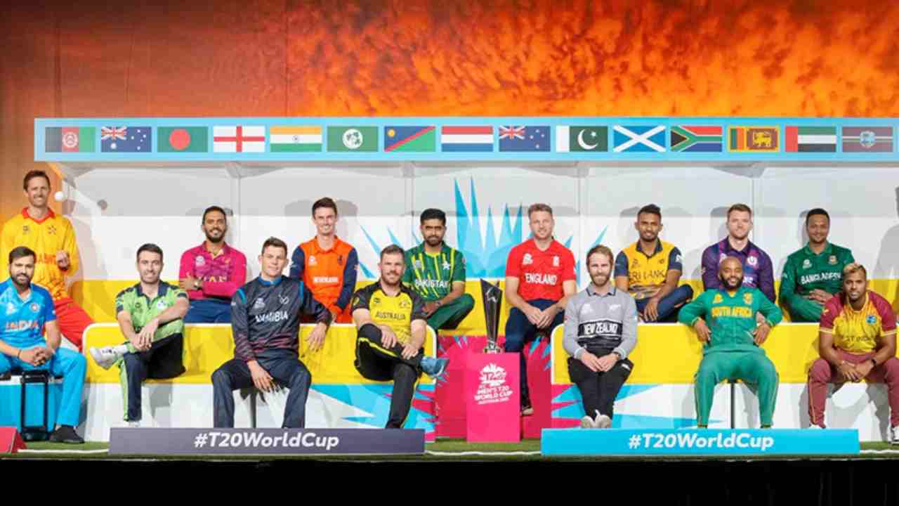 T20 World Cup 2022: క్రికెట్ పండగ షురూ.. నేటినుంచి టీ20 ప్రపంచ కప్ ఆరంభం.. అసలైన సమరం ఎప్పటినుంచి అంటే? T20 World Cup 2022: క్రికెట్ పండగ షురూ.. నేటినుంచి టీ20 ప్రపంచ కప్ ఆరంభం.. అసలైన సమరం ఎప్పటినుంచి అంటే?