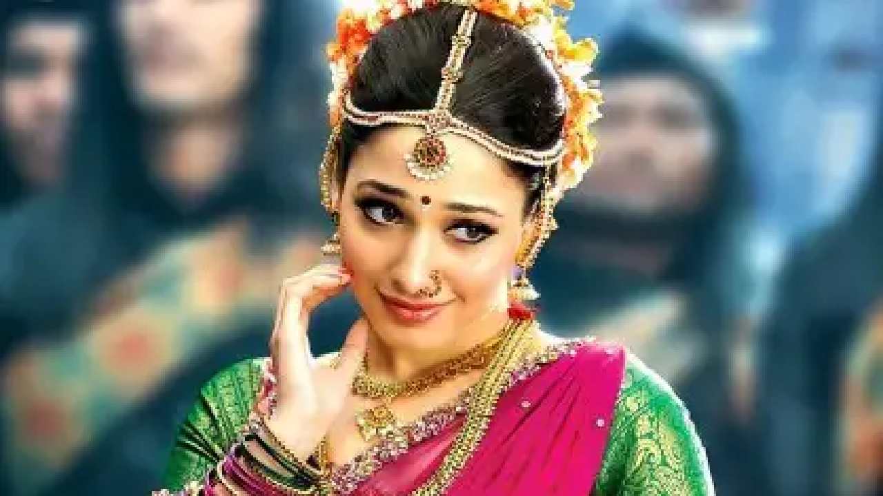 Tamannaah: పెళ్లి చేసుకొని పిల్లల్ని కనాలనుకుంటున్నా.. తమన్నా! Tamannaah: పెళ్లి చేసుకొని పిల్లల్ని కనాలనుకుంటున్నా.. తమన్నా!