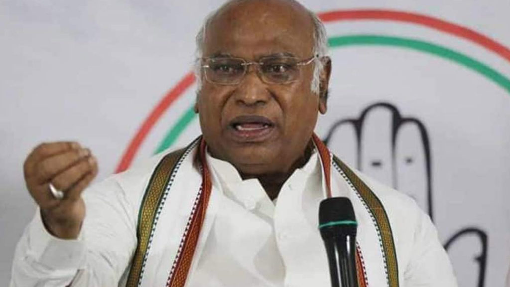 We don’t want to do any politics in this says Kharge on Gujarat tragedy