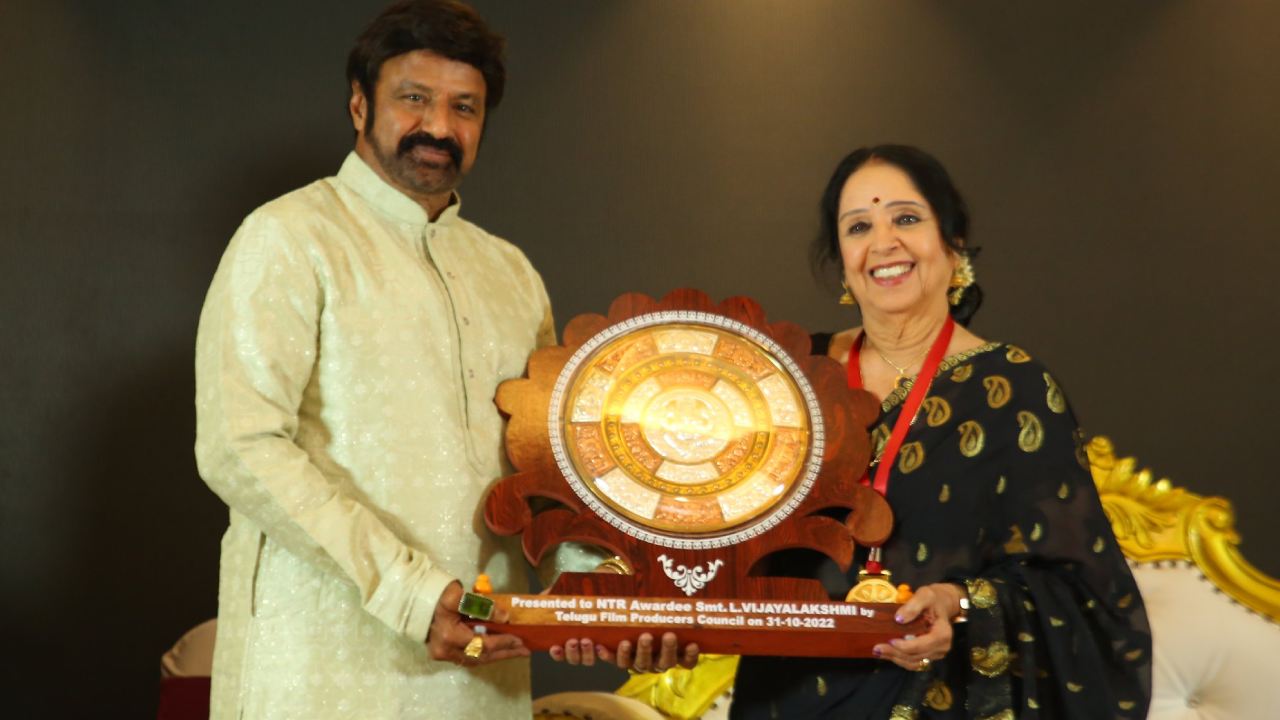 Veteran Actress L.Vijaya Lakshmi Fecilitated With NTR Centenary Award