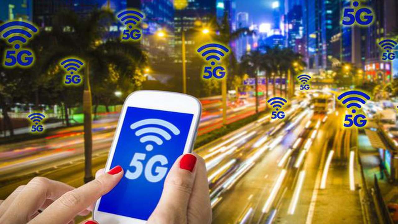 5G Ready Phones : 5G ఫోన్ కావాలా? భారత్లో 5G రెడీ మొబైల్ ఫోన్లు 116పైనే ఉన్నాయని తెలుసా..? 5G ఫోన్ల ఫుల్ లిస్ట్ మీకోసం.. 5G Ready Phones : 5G ఫోన్ కావాలా? భారత్లో 5G రెడీ మొబైల్ ఫోన్లు 116పైనే ఉన్నాయని తెలుసా..? 5G ఫోన్ల ఫుల్ లిస్ట్ మీకోసం..