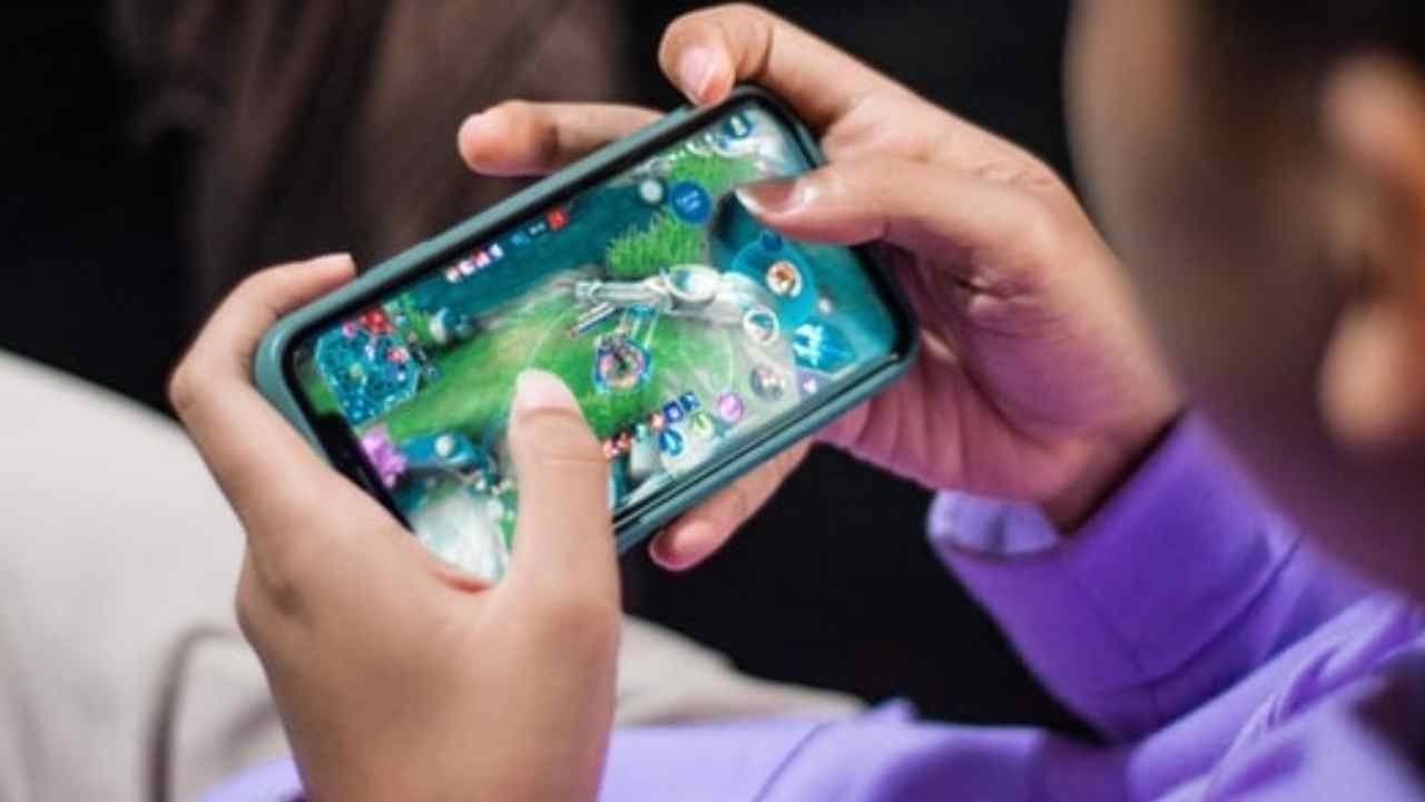 Cloud Gaming In India: 5G సేవలు షురూ.. క్లౌడ్ గేమింగ్పై అందరి దృష్టి.. క్లౌడ్ ఆధారిత గేమింగ్ అంటే ఏమిటి? Cloud Gaming In India: 5G సేవలు షురూ.. క్లౌడ్ గేమింగ్పై అందరి దృష్టి.. క్లౌడ్ ఆధారిత గేమింగ్ అంటే ఏమిటి?