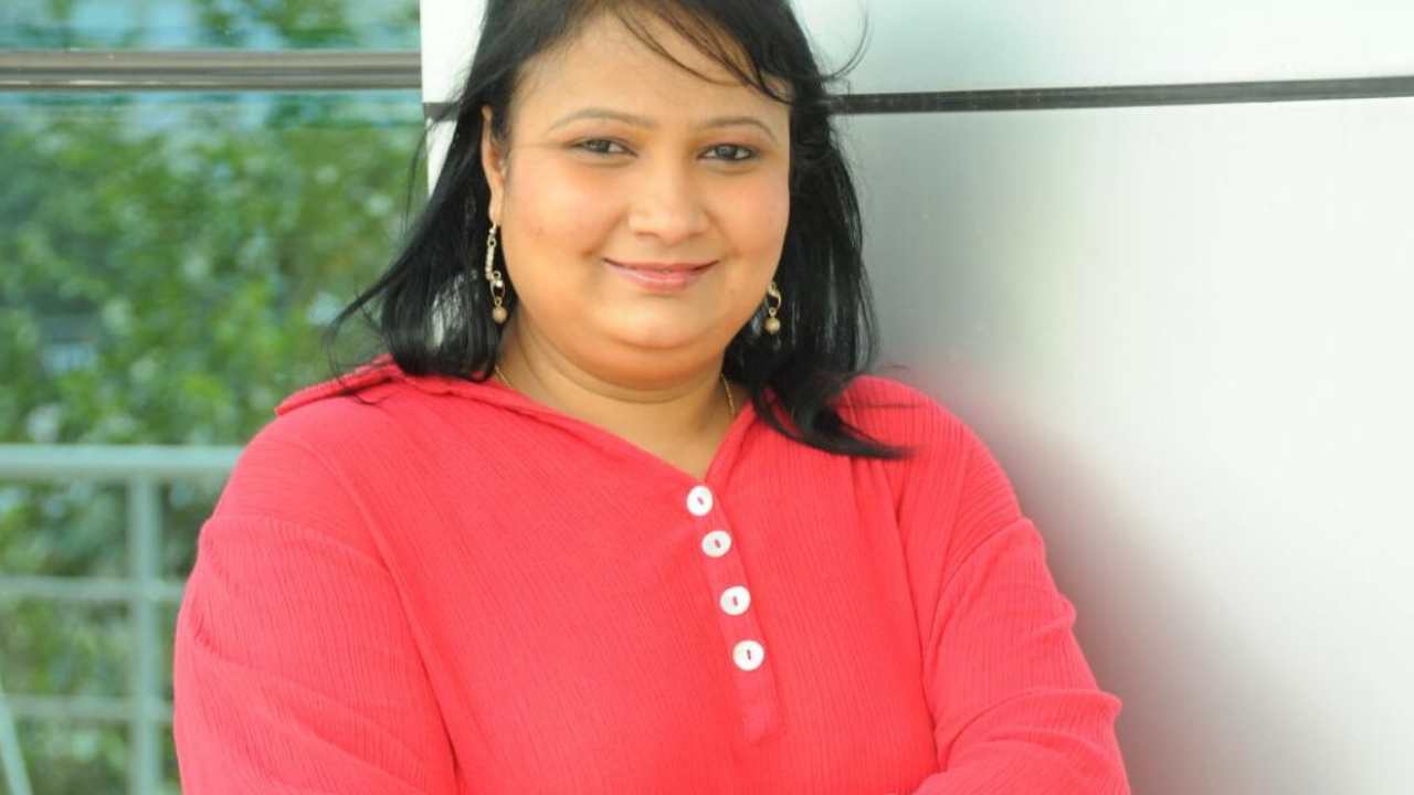 Geetha Singh : ఇండస్ట్రీలో ఫీమేల్ ఆర్టిస్టులకి తొందరగా ఛాన్సులు రావు.. ఇండస్ట్రీ వాళ్ళే నన్ను మోసం చేశారు.. Geetha Singh : ఇండస్ట్రీలో ఫీమేల్ ఆర్టిస్టులకి తొందరగా ఛాన్సులు రావు.. ఇండస్ట్రీ వాళ్ళే నన్ను మోసం చేశారు..
