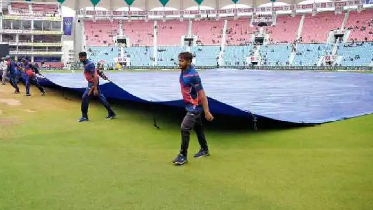 India vs South Africa: ఢిల్లీలో భారీ వర్షాలు.. నేటి నిర్ణయాత్మక మూడో వన్డే జరిగేనా? India vs South Africa: ఢిల్లీలో భారీ వర్షాలు.. నేటి నిర్ణయాత్మక మూడో వన్డే జరిగేనా?