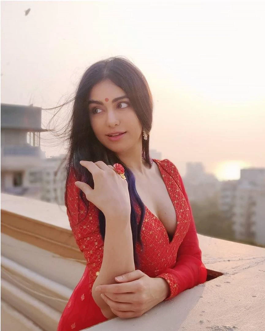 Adah Sharma is turning up the heat even with traditional looks still6