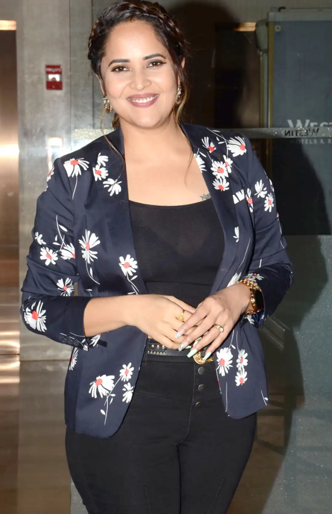Anasuya Bharadwaj Stunning Looks