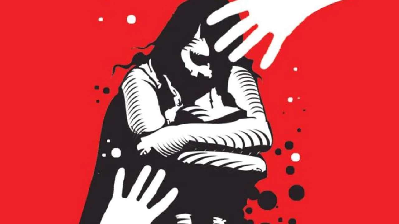 Bengaluru: మద్యం మత్తులో ఉన్న యువతిపై బైక్ ట్యాక్సీ డ్రైవర్ అత్యాచారం.. మరో వ్యక్తితో కలిసి దురాగతం Bengaluru: మద్యం మత్తులో ఉన్న యువతిపై బైక్ ట్యాక్సీ డ్రైవర్ అత్యాచారం.. మరో వ్యక్తితో కలిసి దురాగతం