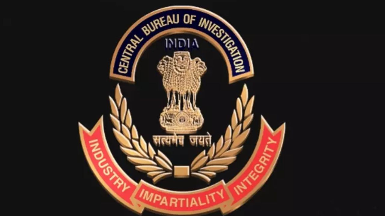 CBI Raids In TDP Leader House : టీడీపీ మహిళా నేత ఇంట్లో సీబీఐ సోదాలు CBI Raids In TDP Leader House : టీడీపీ మహిళా నేత ఇంట్లో సీబీఐ సోదాలు