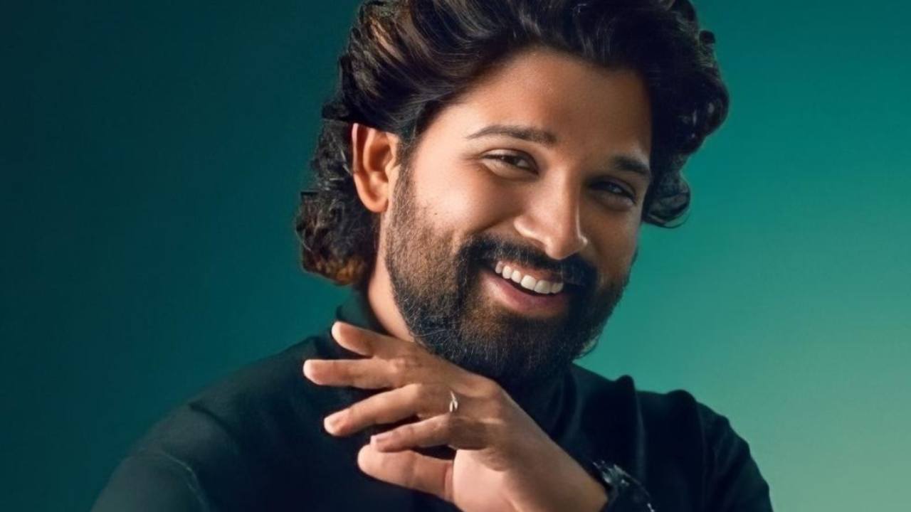 Pushpa 2: పుష్పరాజ్ను ఢీకొనేందుకు రెడీ అవుతున్న లేడీ విలన్.. టాపులేచిపోద్ది! Pushpa 2: పుష్పరాజ్ను ఢీకొనేందుకు రెడీ అవుతున్న లేడీ విలన్.. టాపులేచిపోద్ది!