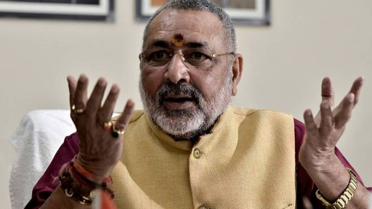 Population Control Bill: చైనాతో పోల్చుతూ జనాభా నియంత్రణ బిల్లు ఎందుకు కీలకమో చెప్పిన కేంద్ర మంత్రి Population Control Bill: చైనాతో పోల్చుతూ జనాభా నియంత్రణ బిల్లు ఎందుకు కీలకమో చెప్పిన కేంద్ర మంత్రి