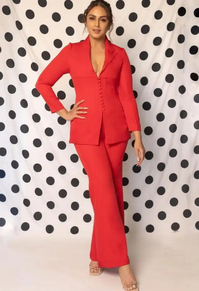 Huma Qureshi Latest Pics Goes Viral