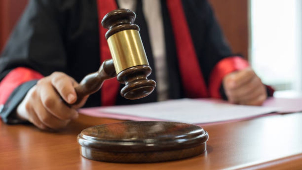Delhi High court : పచ్చబొట్టు తొలగిస్తేనే ఉద్యోగం ఇస్తామన్న అధికారులు .. కోర్టును ఆశ్రయించిన యువకుడు Delhi High court : పచ్చబొట్టు తొలగిస్తేనే ఉద్యోగం ఇస్తామన్న అధికారులు .. కోర్టును ఆశ్రయించిన యువకుడు