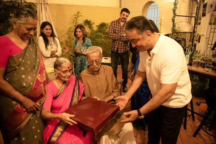 Kamal Haasan spent his birthday with his family