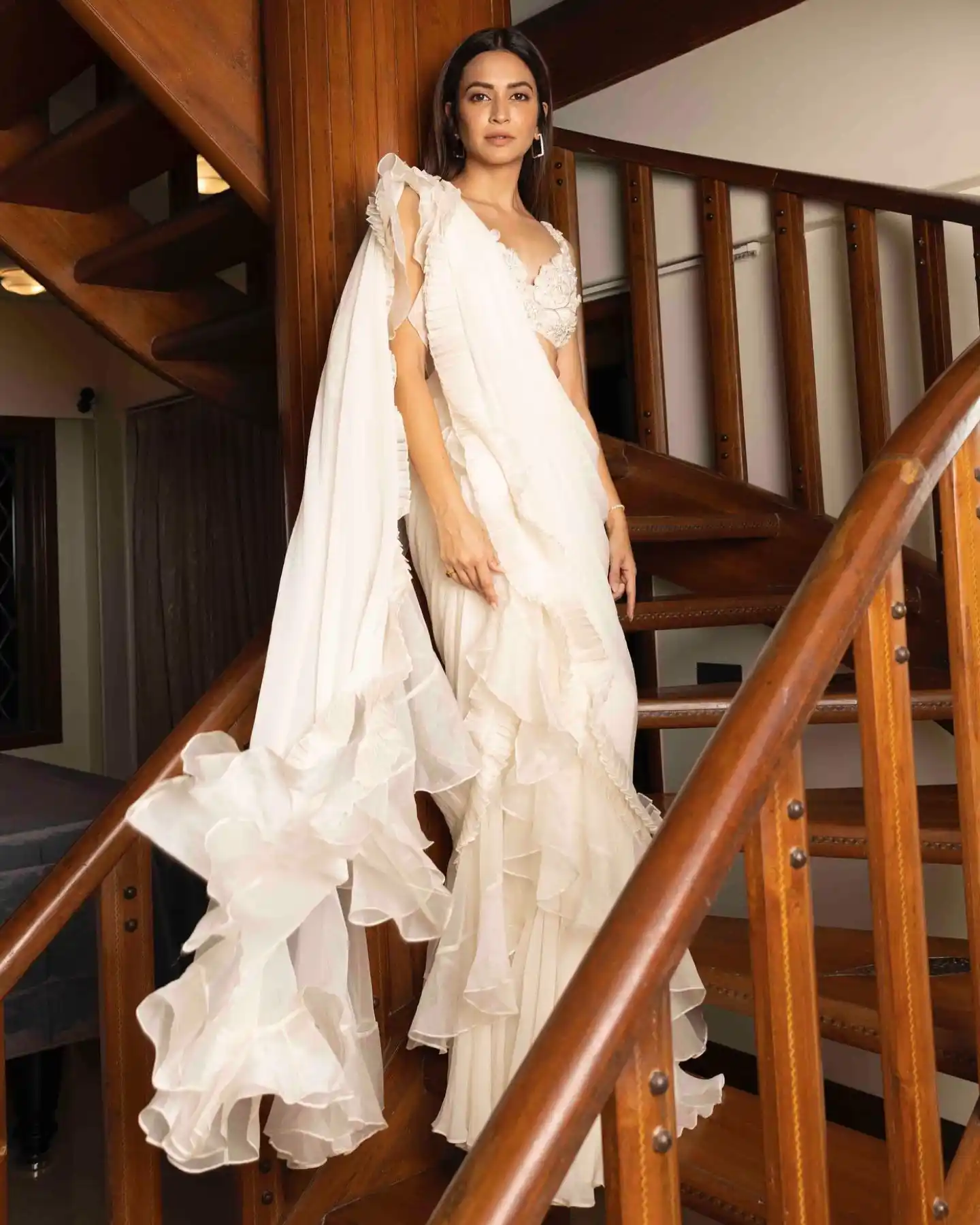 Kriti Kharbanda Hot Pics In Saree