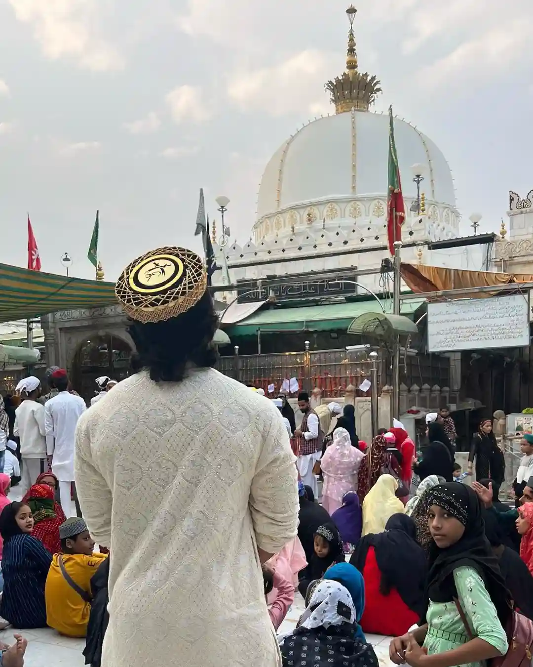 Mehaboob Dilse visited Ajmer Sharif Dargah Pics