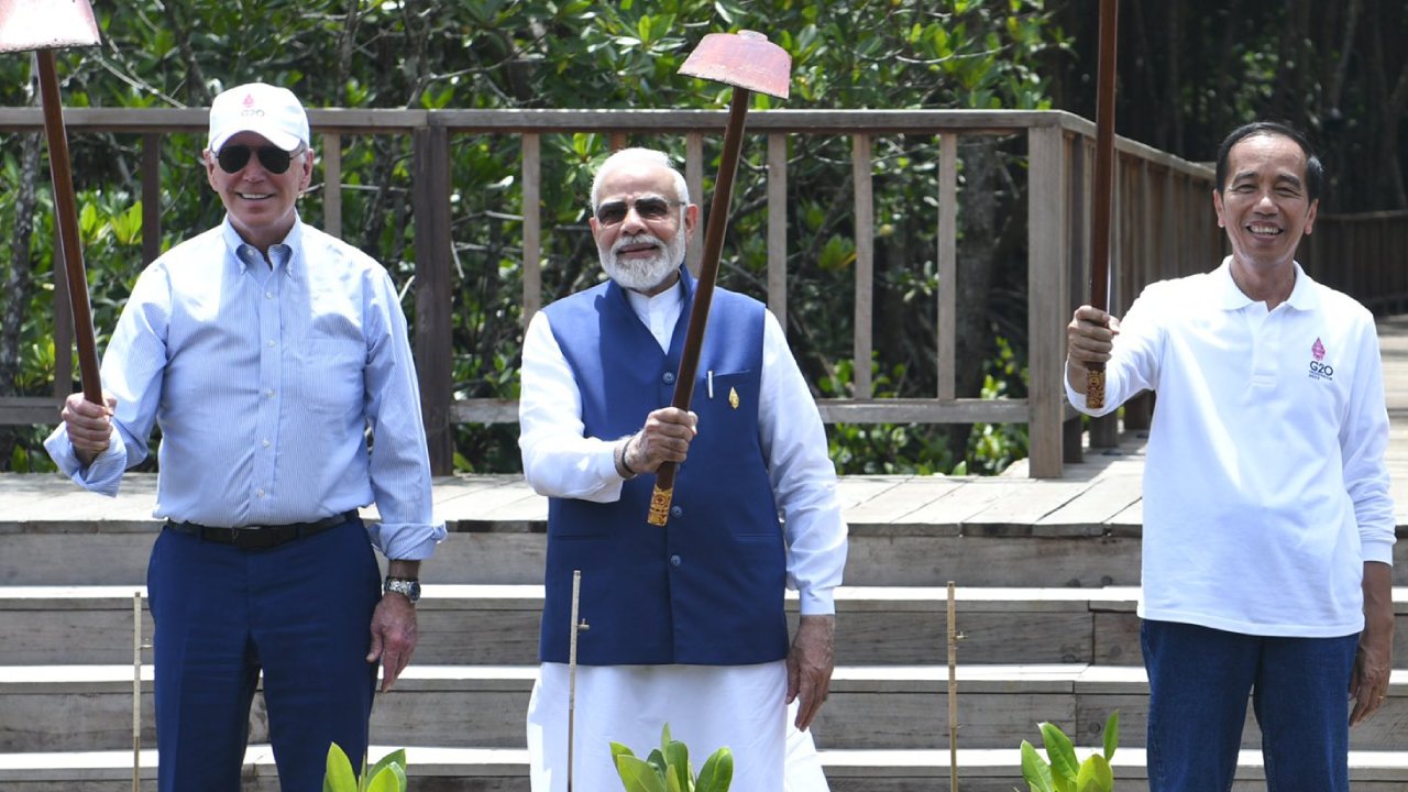 G20 Summit in Bali: జీ20 దేశాల శిఖరాగ్ర సదస్సులో ప్రధాని నరేంద్ర మోదీ.. ఫొటోలు