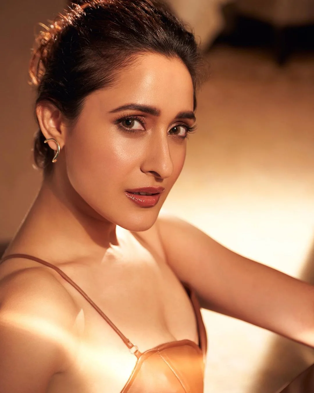 Pragya Jaiswal Latest Pics Goes Viral