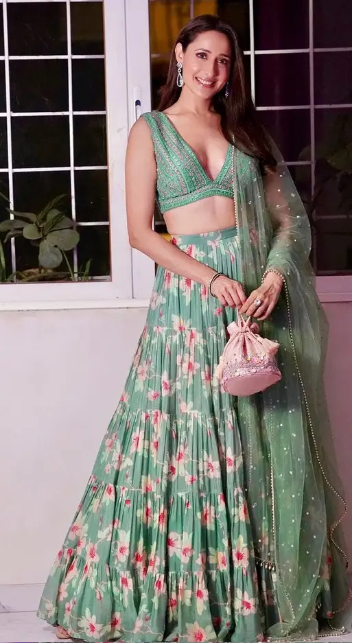 Pragya Jaiswal Latest Pics Goes Viral