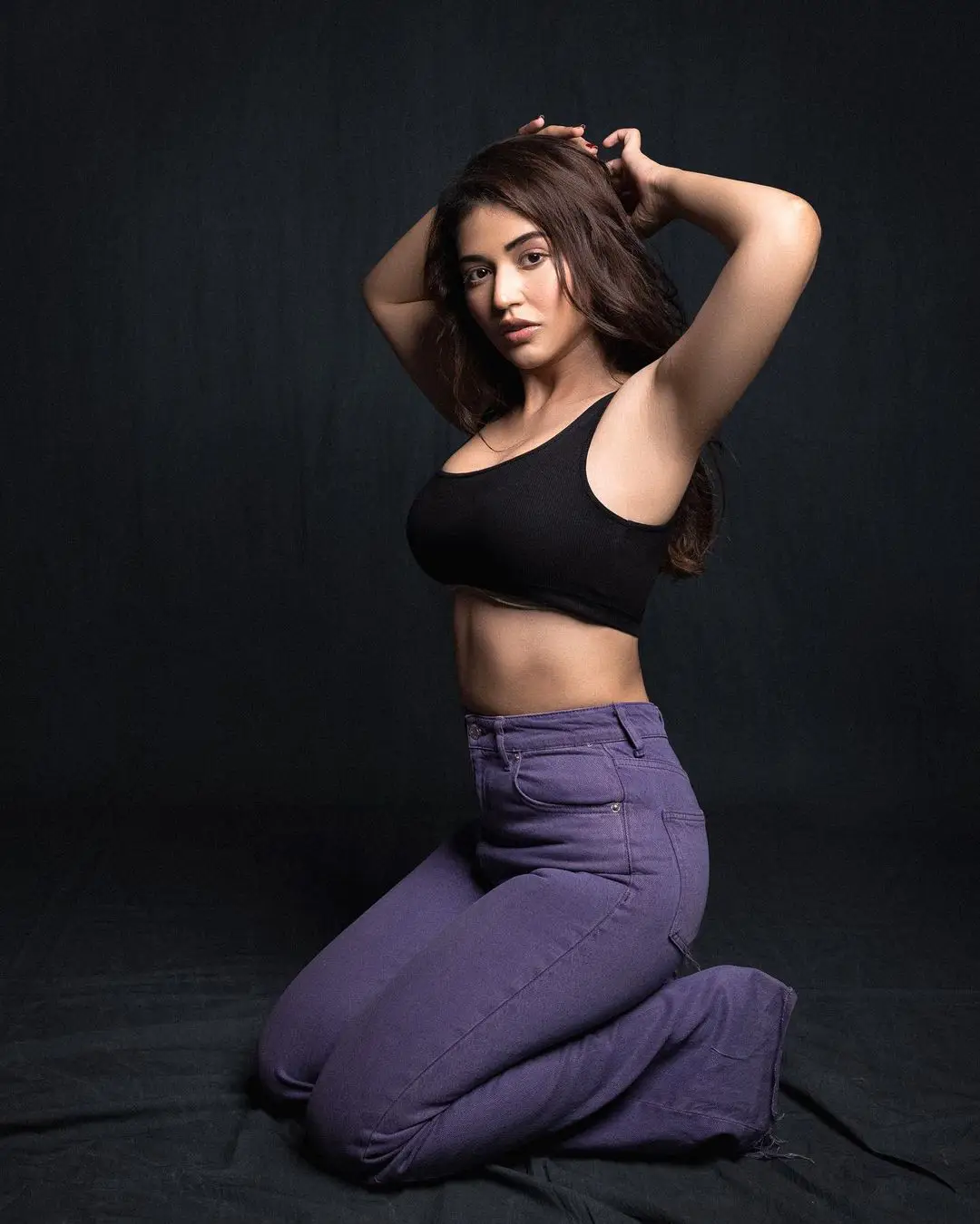 Priyanka Jawalkar is crazy with topless pics